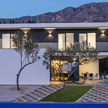 빌라 Stylish Near Dubrovnik With A Swimming Pool