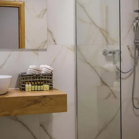 Stylish Near Dubrovnik With A Swimming Pool 빌라 *